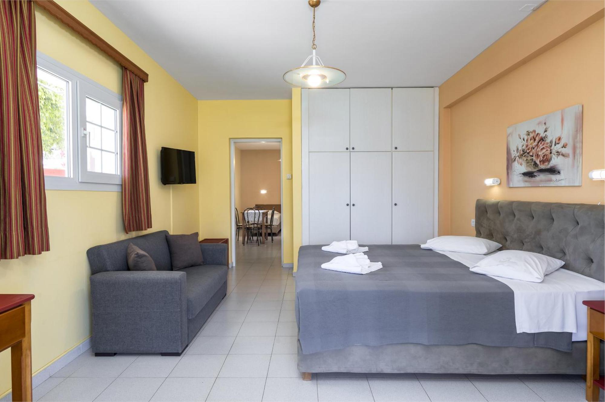 One-Bedroom Apartment Sea View