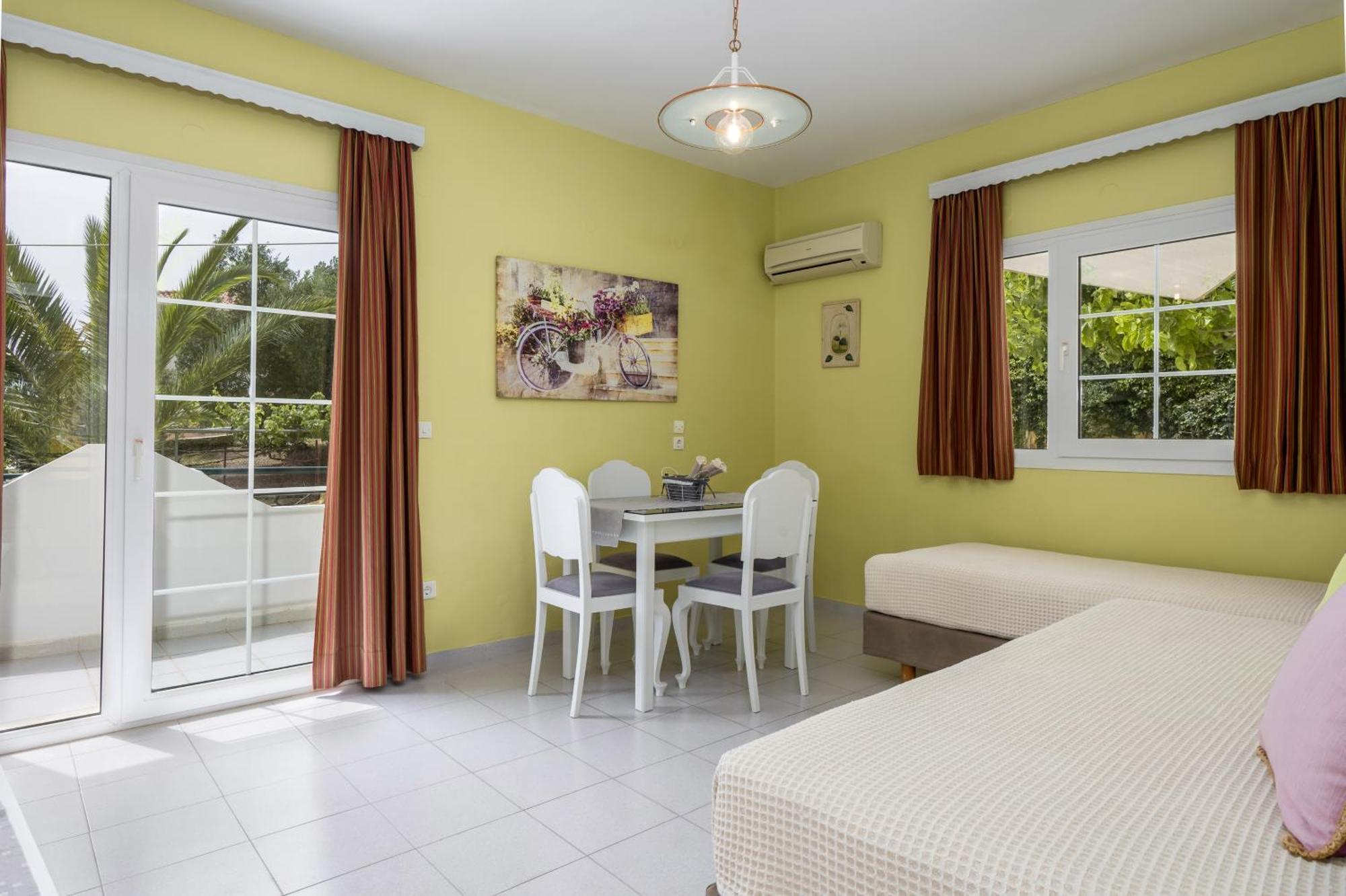 One-Bedroom Apartment Sea View