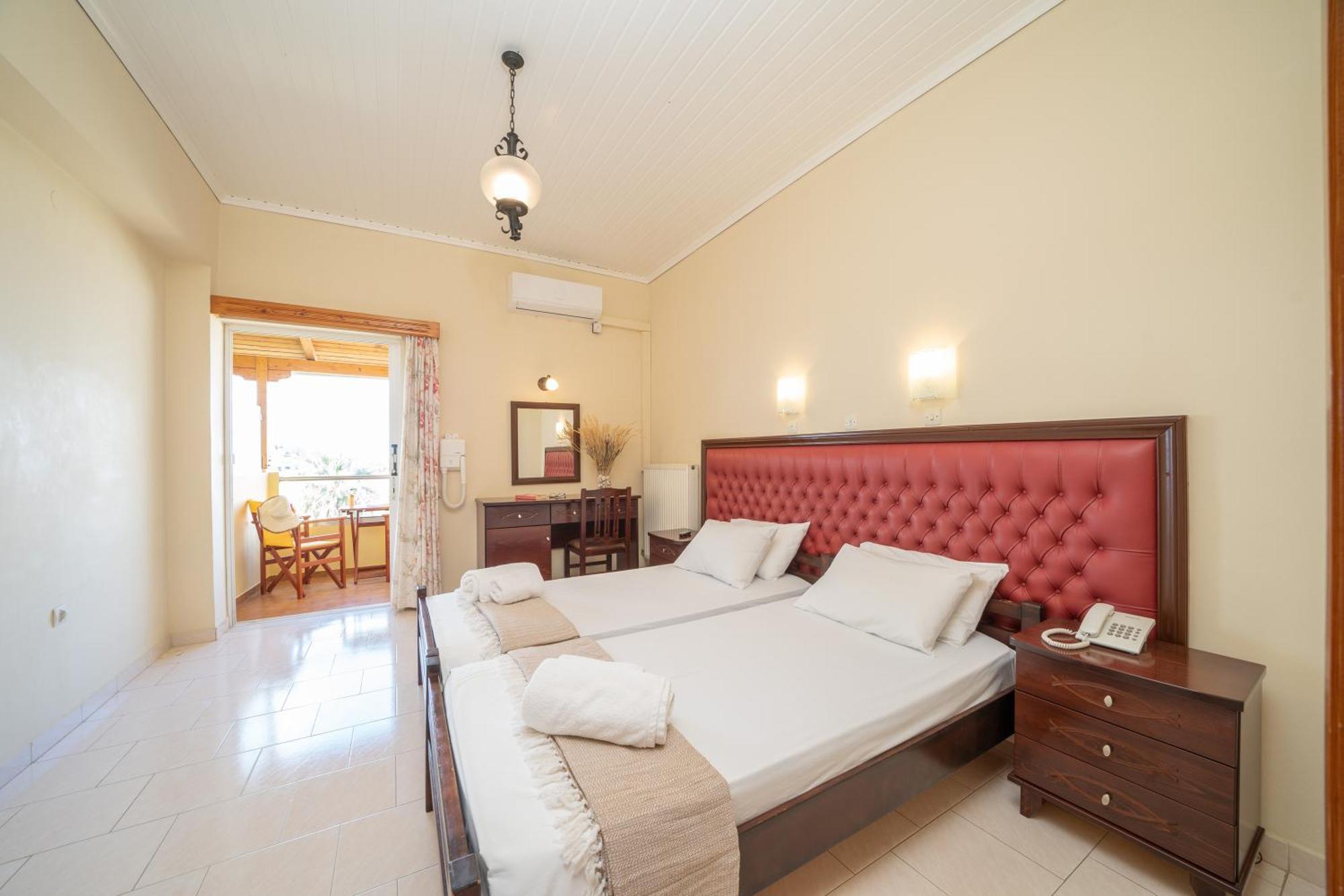One-Bedroom Apartment Sea View
