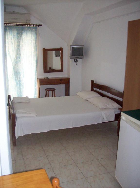 Budget Στούντιο (2 Ενήλικες)