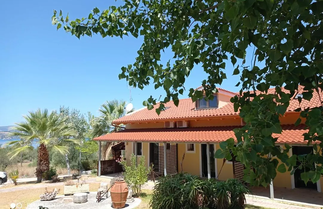 Summer Garden Αpartments & Studios-1