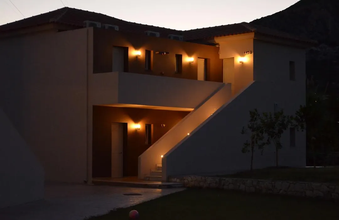 Aligis Studios-1