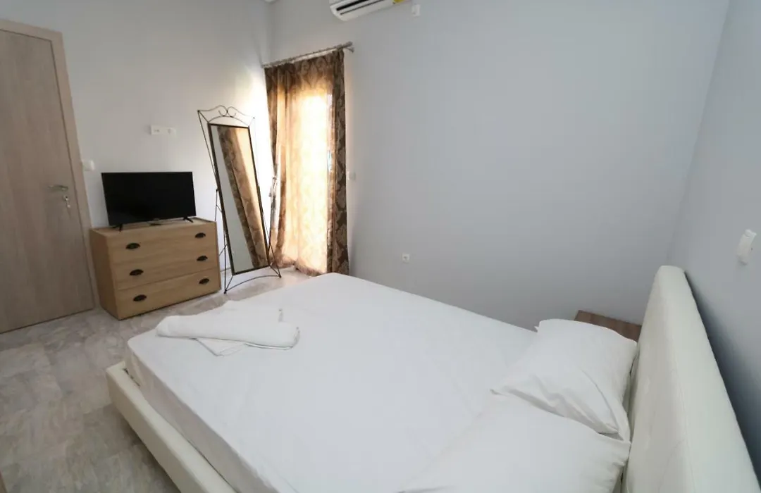 Molly Apartments-1
