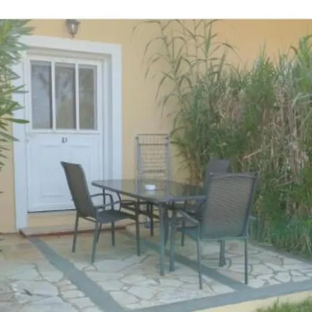 Summer Garden Αpartments & Studios-2