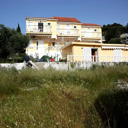 Kappatos Studios & Apartments-2