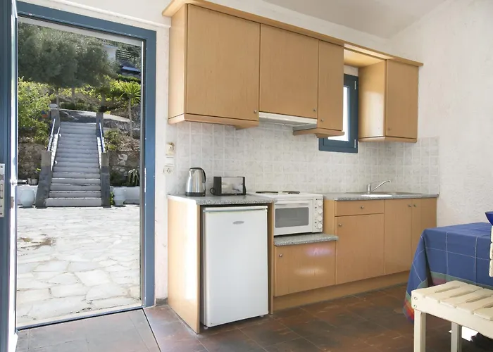 Lassi (Kefalonia) Cheap Pet friendly Hotels